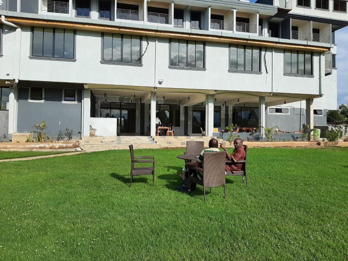 The Willis Hotel, Bomet ภายนอก รูปภาพ