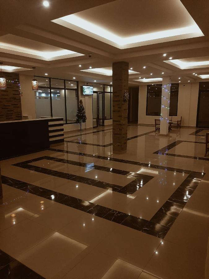 The Willis Hotel, Bomet ภายนอก รูปภาพ